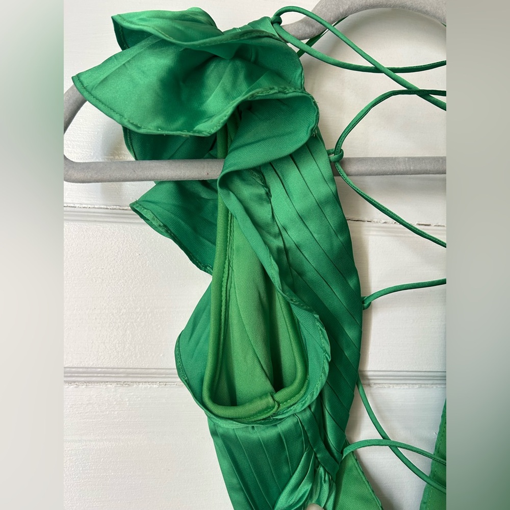 Fashion Nova Ariana Pleated Maxi Dress - Vibrant Green | S - Picture 9 of 13